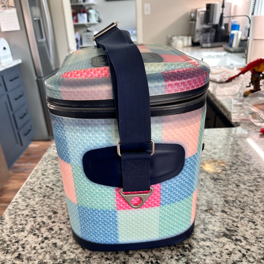 Vineyard Vines x Target Patchwork Whale 12 Can Soft Cooler - Pink/Blue - Picture 6 of 11